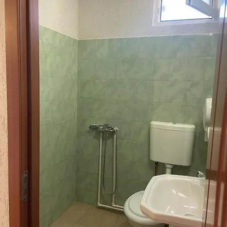 בית הארחה Complex Minerva קוסטינסטי