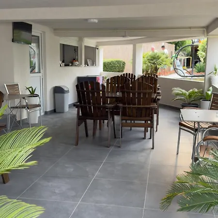 בית הארחה Complex Minerva 2*