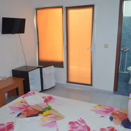 Complex Minerva 2* קוסטינסטי