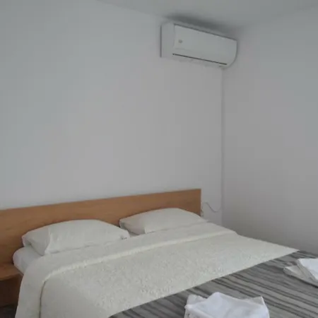 בית הארחה Complex Minerva 2*